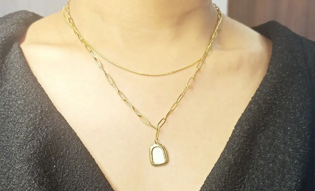 Trendy Pendent
